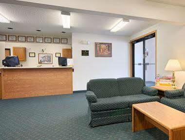 Super 8 By Wyndham Dewitt Hotel Exterior photo